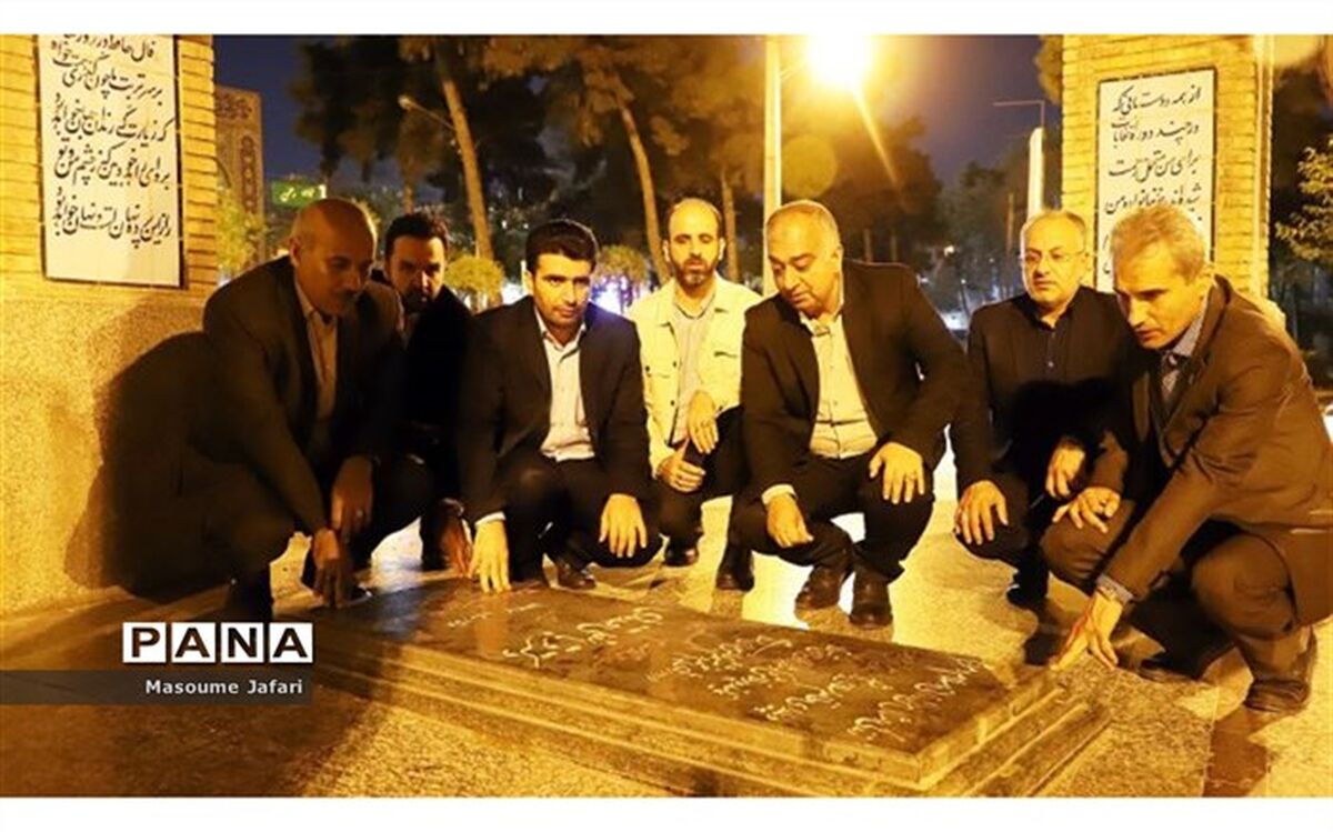 گلزار مطهر شهدا در شهرستان گرگان غبارروبی و عطرافشانی شد