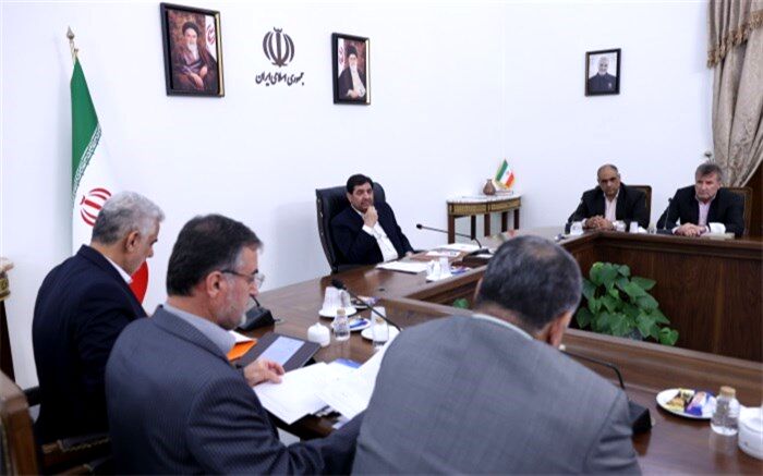 واردات برنج تا زمانی که برنج داخلی در انبار کشاورزان وجود دارد، ممنوع است