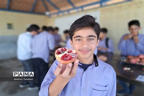 سومین دوره جشن صد دانه یاقوت دانش‌آموزان اشکذری