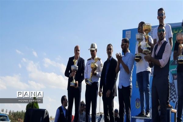 برگزاری مسابقات ورزشی و رالی در هفته انتظامی