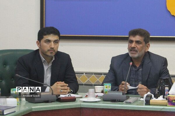 جلسه هم‌اندیشی نخبگان علمی و ورزشی و تقدیر از موکب‌داران شهرستان بوشهر