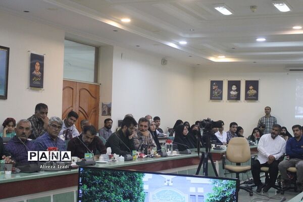 جلسه هم‌اندیشی نخبگان علمی و ورزشی و تقدیر از موکب‌داران شهرستان بوشهر