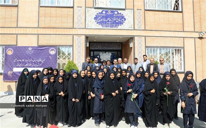 آیین افتتاح دبیرستان دخترانه خیرساز در روستای فرخد منطقه تبادکان/ فیلم
