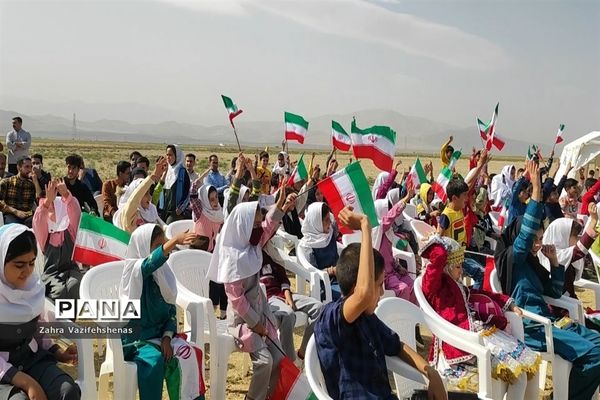 گرامیداشت هفته ملی کودک در مدارس عشایری سیار شهرستان شیروان