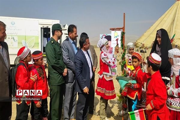 گرامیداشت هفته ملی کودک در مدارس عشایری سیار شهرستان شیروان
