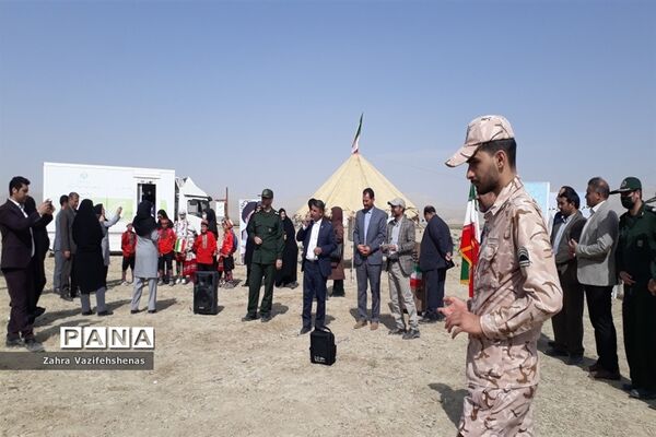گرامیداشت هفته ملی کودک در مدارس عشایری سیار شهرستان شیروان