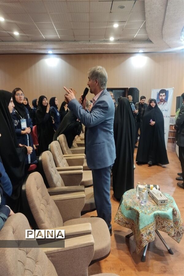 اختتامیه اولین اردوی ملی آموزش دانش‌آموز خبرنگاران سراسر کشور در تهران