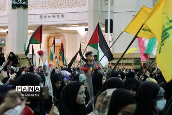 اجتماع دانشجویان دختر سراسر کشور در حرم حضرت معصومه(س)