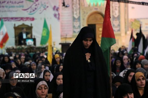 اجتماع دانشجویان دختر سراسر کشور در حرم حضرت معصومه(س)