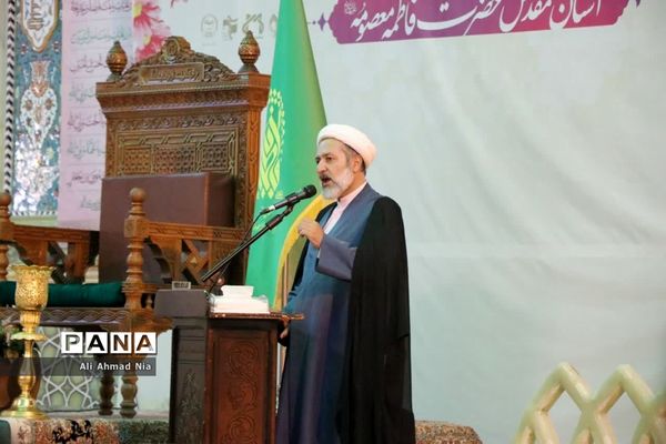 اجتماع دانشجویان دختر سراسر کشور در حرم حضرت معصومه(س)