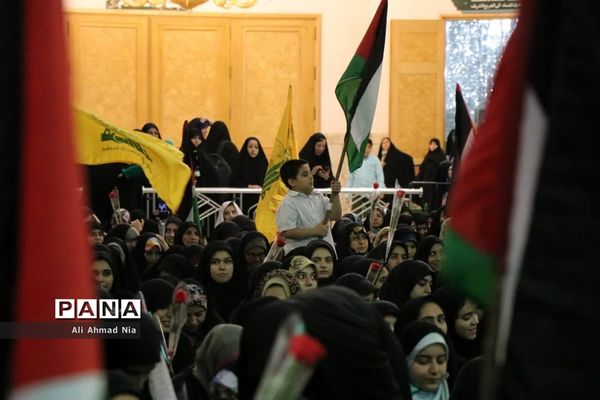 اجتماع دانشجویان دختر سراسر کشور در حرم حضرت معصومه(س)