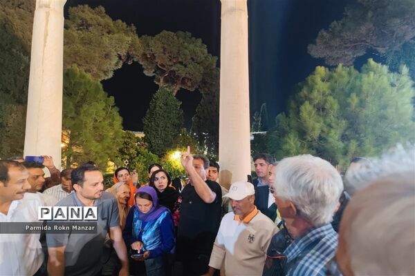 برگزاری برنامه‌های فرهنگی در یادروز بزرگداشت حافظ در شیراز