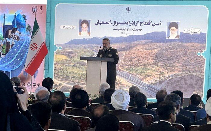 آزاد راه شیراز-اصفهان مسیر شمال به جنوب کشور را در کوتاه‌ترین زمان متصل می‌کند