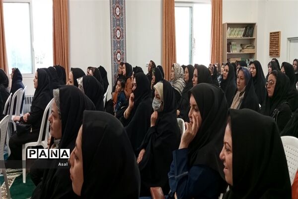 اولین جلسه انجمن و اولیا در دبیرستان فرهنگ مرحوم فخرایی شهرستان کاشمر