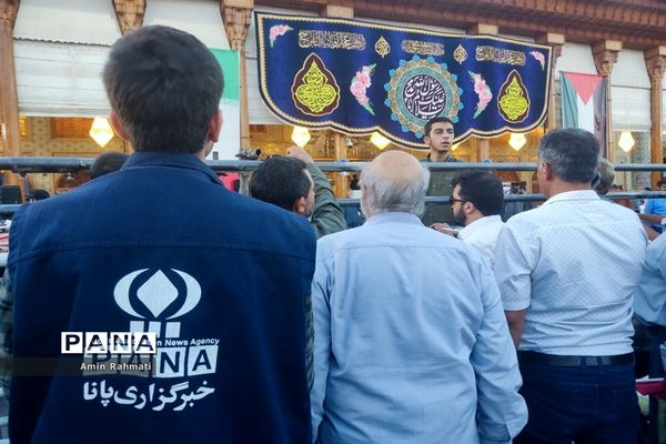 استقبال مردم شیراز از رئیس جمهوری در حرم مطهر شاهچراغ (ع)