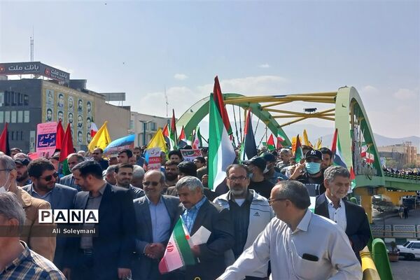 راهپیمایی مردم استان مرکزی در حمایت از مقاومت فلسطین