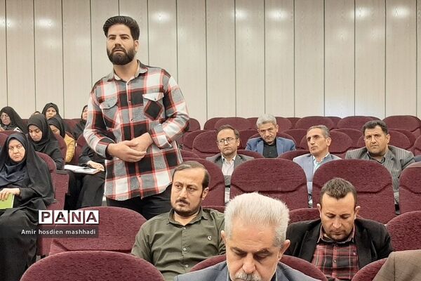 جلسه هم‌اندیشی مسائل تربیتی و پرورشی مدیران مدارس با امام جمعه رودهن