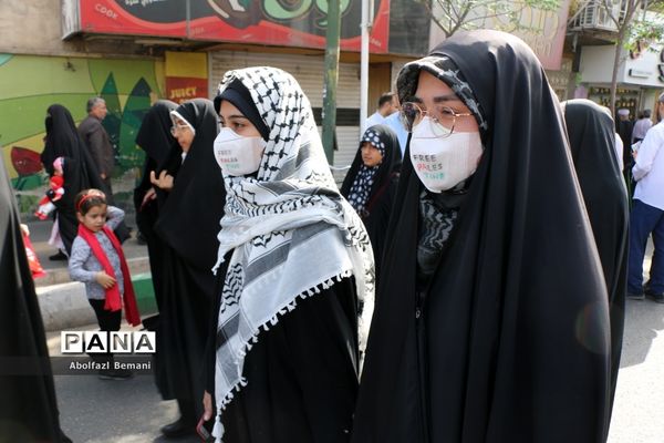 راهپیمایی مردم قم در حمایت از مبارزان فلسطینی