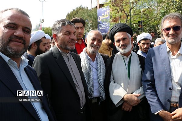 راهپیمایی مردم قم در حمایت از مبارزان فلسطینی