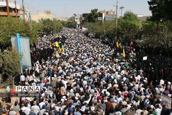 راهپیمایی مردم قم در حمایت از مبارزان فلسطینی