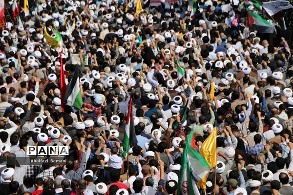 راهپیمایی مردم قم در حمایت از مبارزان فلسطینی