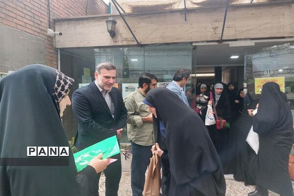اعزام اردوی راهیان نور دانش‌آموزان منطقه ۱۱ شهر تهران