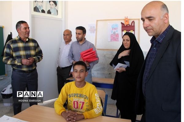 بازدید رئیس اداره آموزش و پرورش استثنایی ازمدارس شهرستان ششتمد