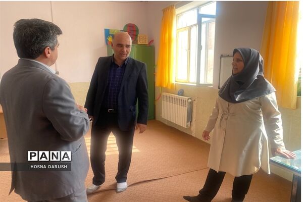 بازدید رئیس اداره آموزش و پرورش استثنایی ازمدارس شهرستان ششتمد