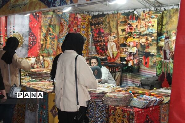 برگزاری اولین جشنواره  صنایع‌دستی و محصولات محلی اقوام مختلف در محمدشهر