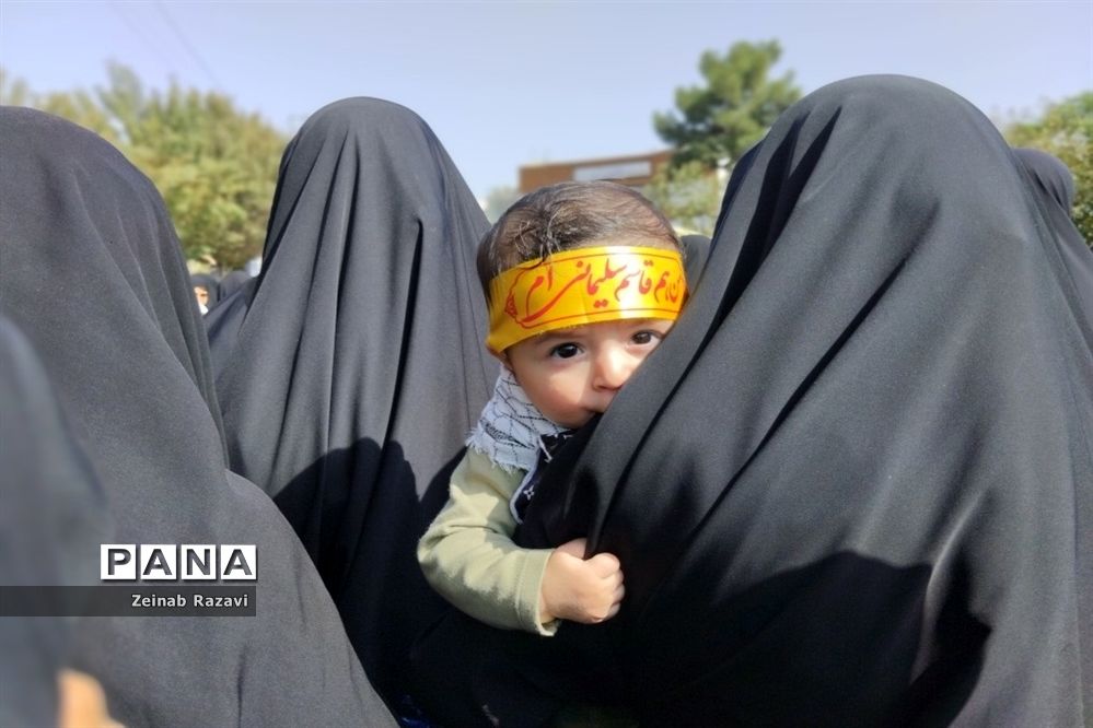 حضور کودکان و نوجوانان قمی در راهپیمایی حمایت از ملت فلسطین