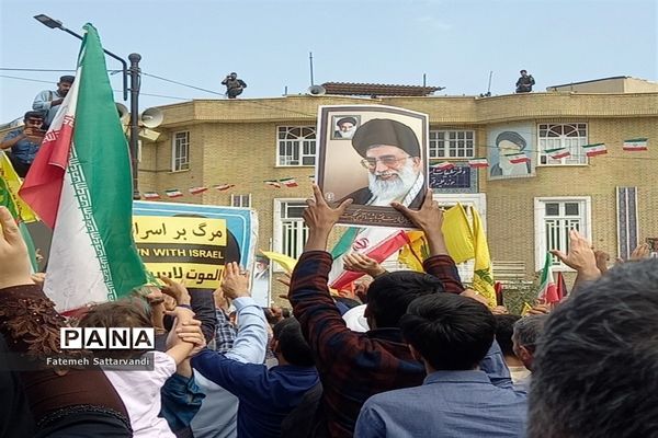 حضور کودکان و نوجوانان قمی در راهپیمایی حمایت از ملت فلسطین