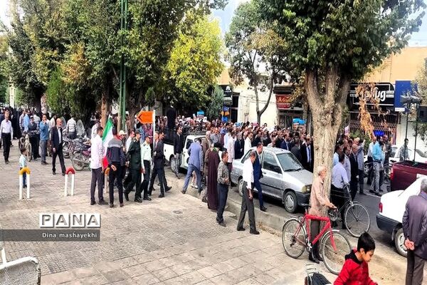 راهپیمایی محکومیت جنایات رژیم کودک‌کش صهیونیستی و شکرانه مبارزان فلسطین در شهرستان گلپایگان