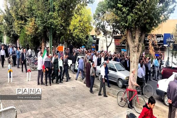راهپیمایی محکومیت جنایات رژیم کودک‌کش صهیونیستی و شکرانه مبارزان فلسطین در شهرستان گلپایگان