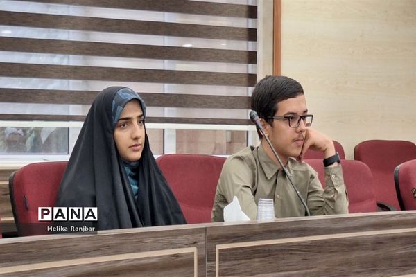 آیین افتتاحیه مسابقه درس‌هایی از قرآن در قم