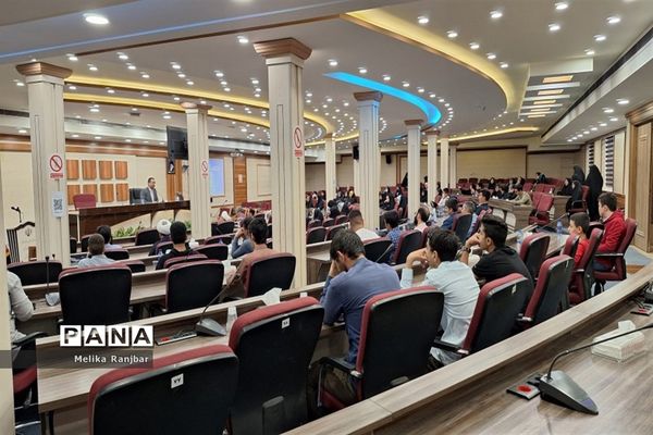 آیین افتتاحیه مسابقه درس‌هایی از قرآن در قم