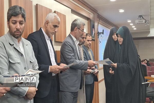 آیین افتتاحیه مسابقه درس‌هایی از قرآن در قم