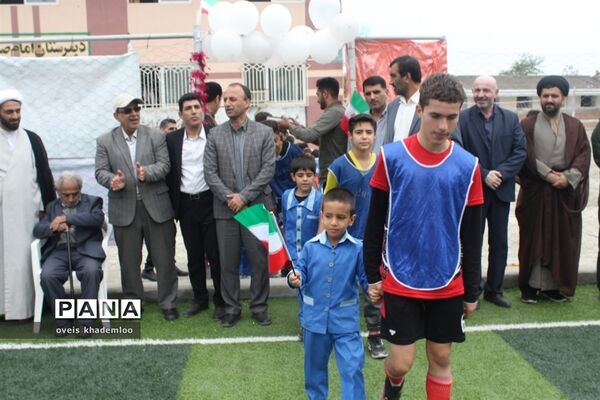 افتتاح چمن مصنوعی دبیرستان امام صادق (,ع) گلوگاه