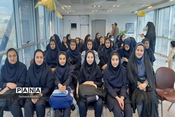 اردوی یک‌روزه علمی_تربیتی دانش‌آموزان دبیرستان هفده شهریور شهرستان فیروزکوه در پارک علوم و فناوری پردیس