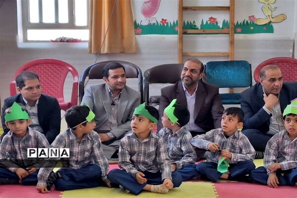 جشن قرآن دانش‌آموزان پایه اول ابتدایی در شهرستان مهریز