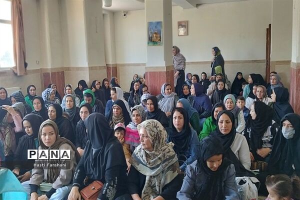 برگزاری جلسه انتخابات انجمن اولیا و مربیان در شهرستان‌ قرچک