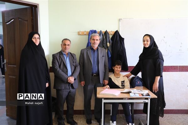 روزجهانی عصای سفید  با دانش‌آموزان روشن دل تبریزی