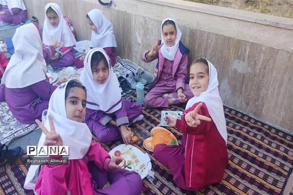 صبحانه سلامت در دبستان بوستان شهرستان بن