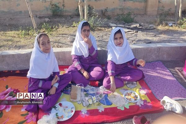 صبحانه سلامت در دبستان بوستان شهرستان بن