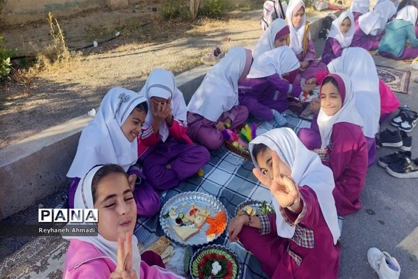 صبحانه سلامت در دبستان بوستان شهرستان بن