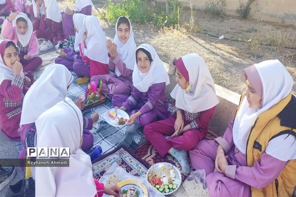 صبحانه سلامت در دبستان بوستان شهرستان بن