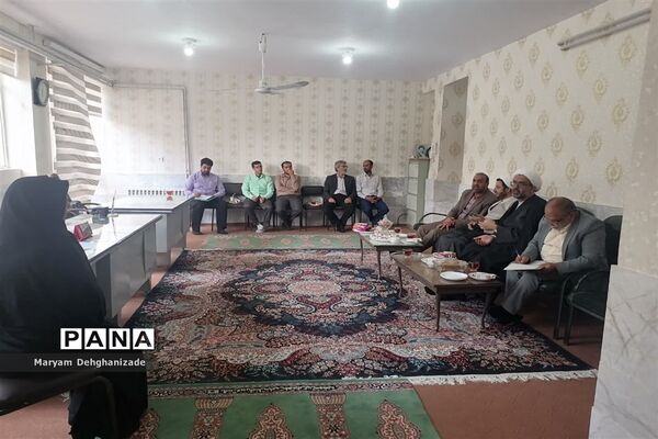 برگزاری سه‌شنبه‌های نمازی دبیرستان شهید صلواتی شهرستان مهریز