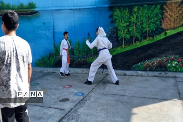 المپیاد ورزشی درون مدرسه‌ای دبستان نظام الملک روستای کروا قائمشهر