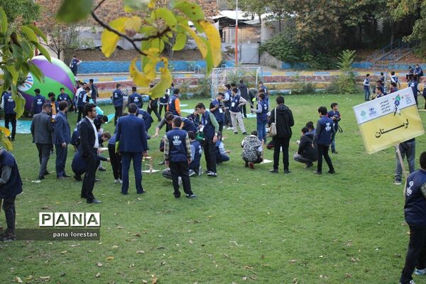 برگزاری بازی‌های تاما توسط دانش‌آموزخبرنگاران پانای لرستان در اردوگاه شهید باهنر تهران