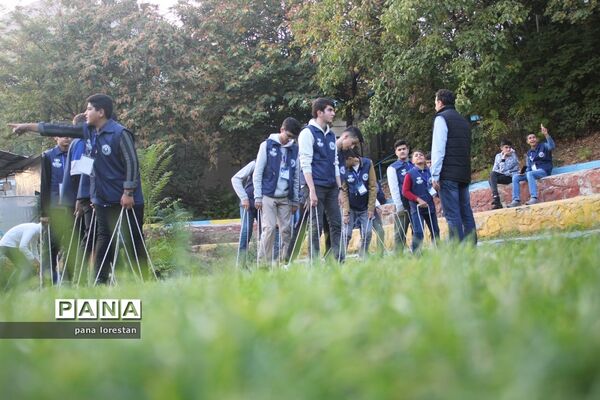 برگزاری بازی‌های تاما توسط دانش‌آموزخبرنگاران پانای لرستان در اردوگاه شهید باهنر تهران