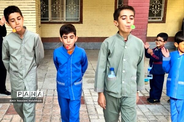 هفته بهداشت روان در دبستان هموطن ۲ رودهن